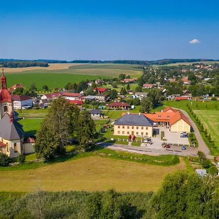 Penzion Na Faře 3*